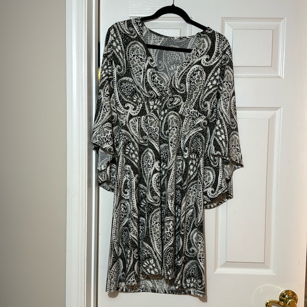 Black white and grey stretch dress